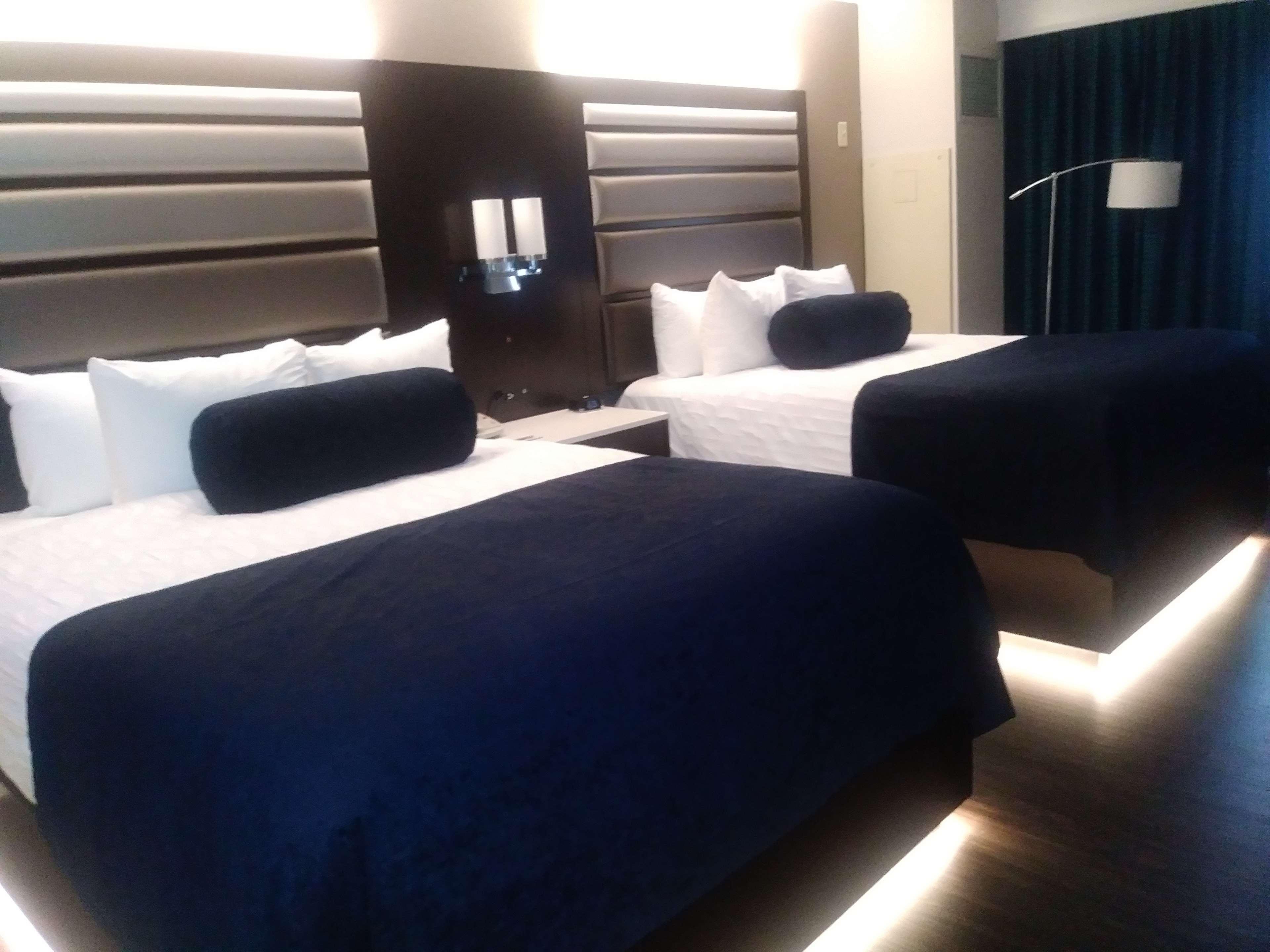 Aiden Austin City Hotel Екстериор снимка