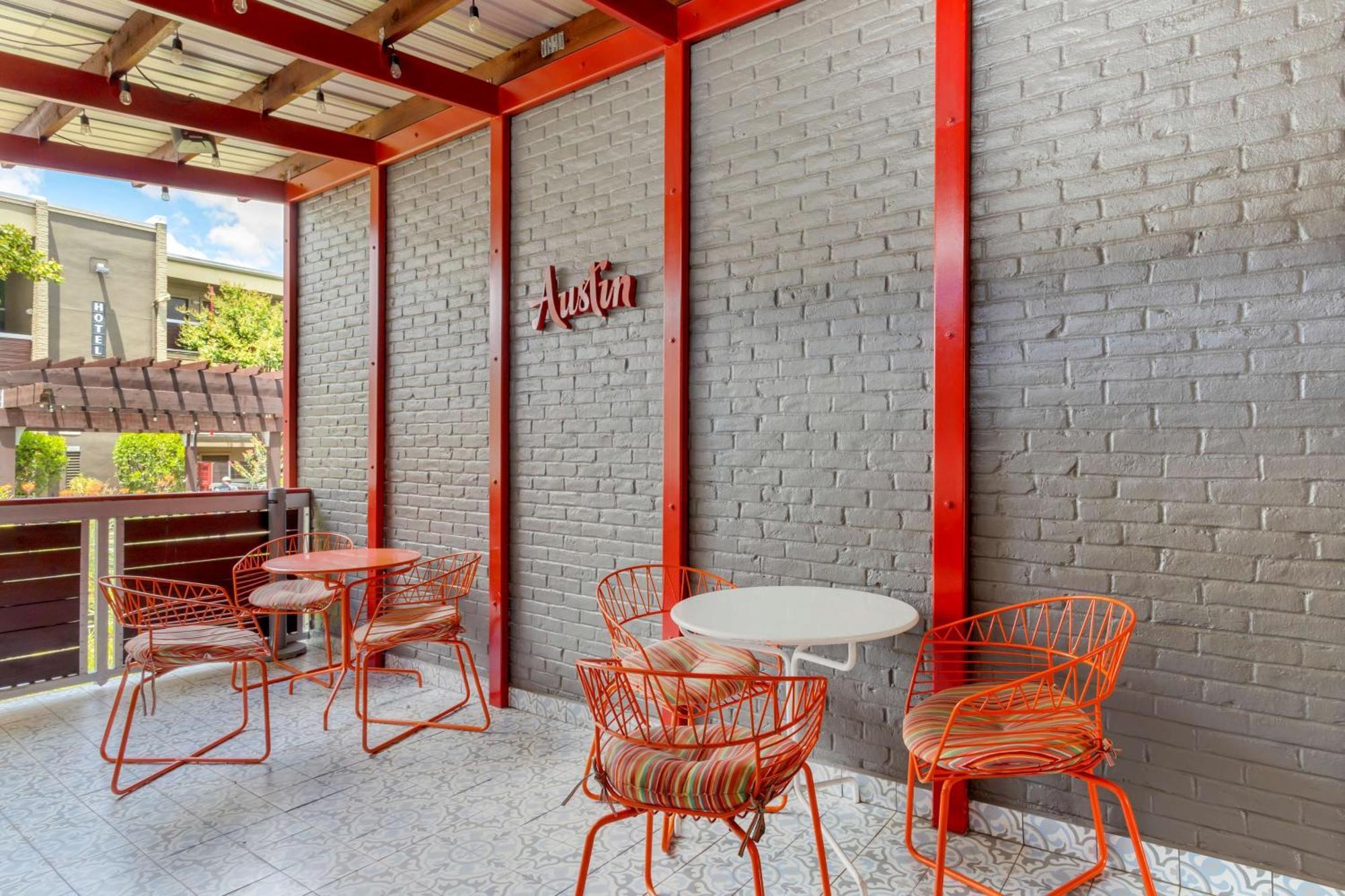 Aiden Austin City Hotel Екстериор снимка